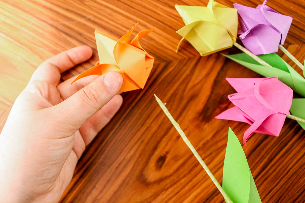 Origami Tulpen aus Papier falten - DIY Anleitung zum Selber machen