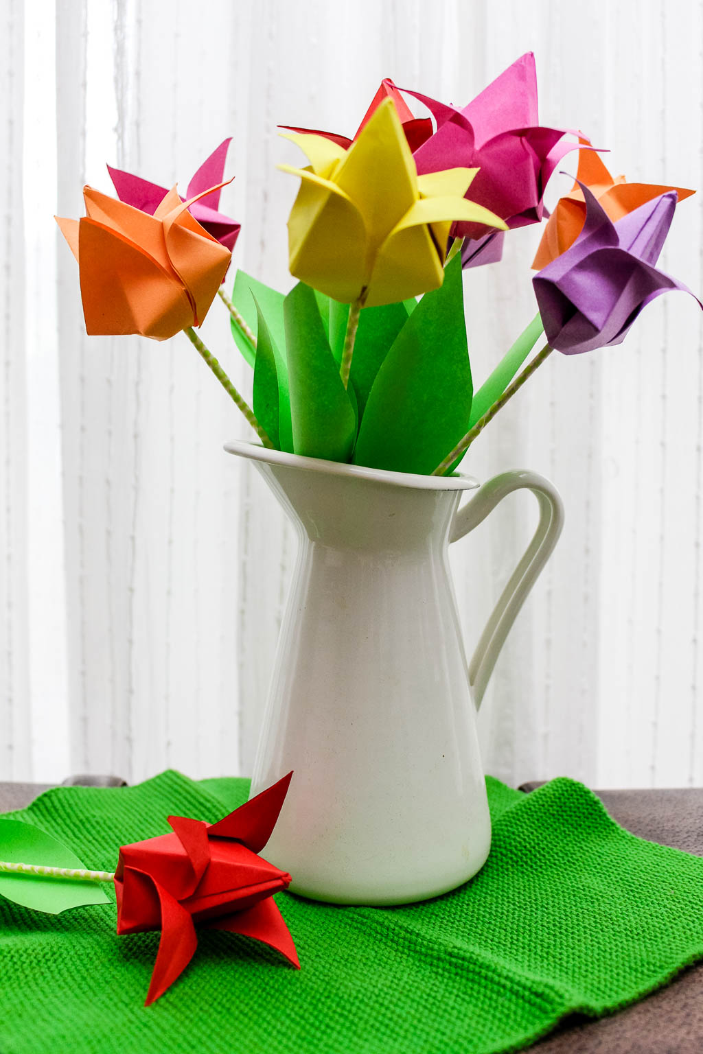 Origami Tulpen aus Papier falten - DIY Anleitung zum Selber machen