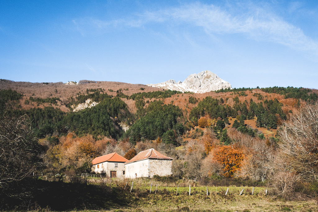 Wandern in den Pyrenäen in der Navarra in Spanien