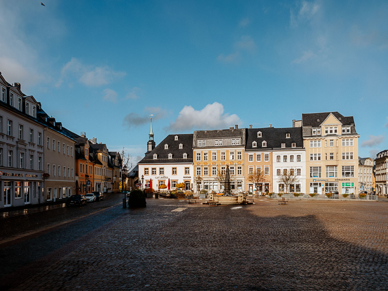 Markt in Annaberg-Buchholz im Erzgebirge Markt in Annaberg-Buchholz im Erzgebirge